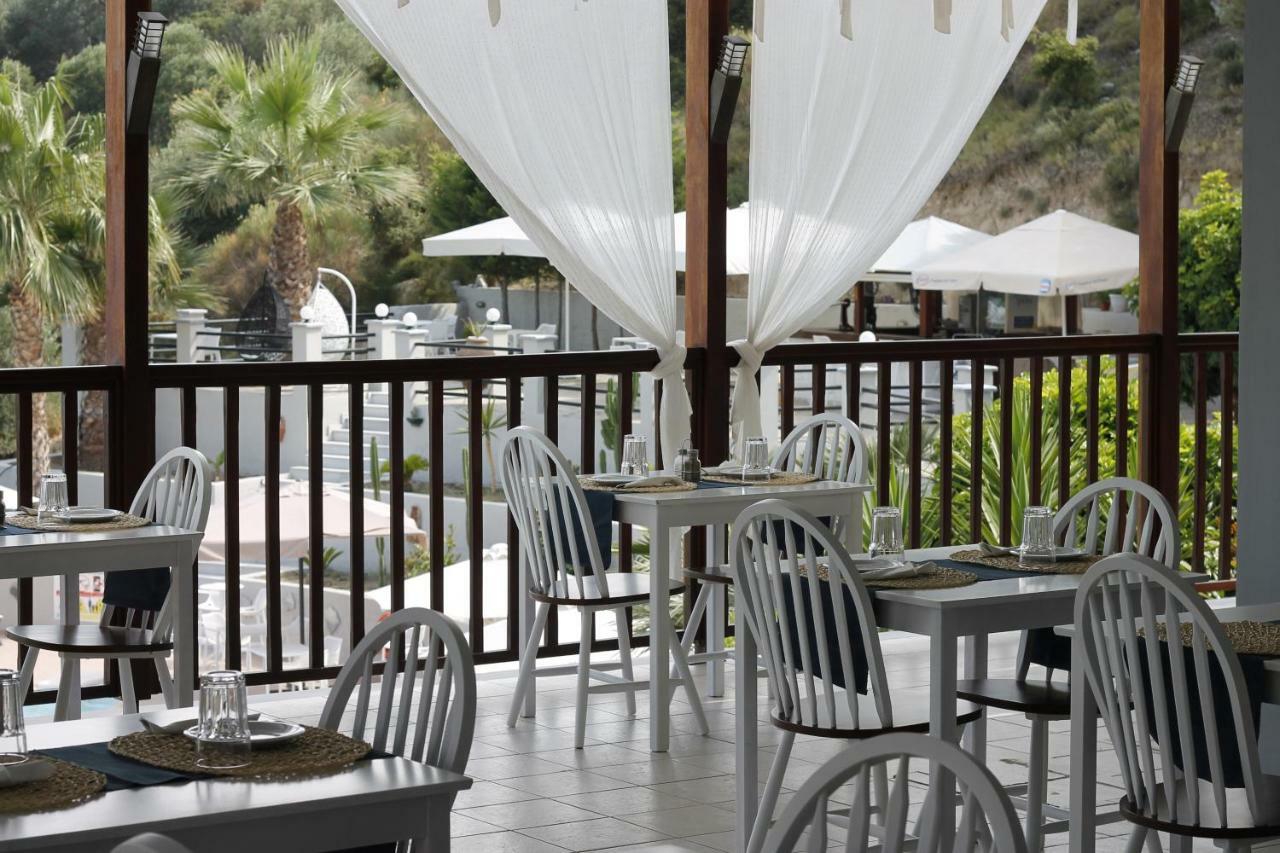 Naftilos Hotel 3*